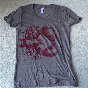 Brown Lobster print t-shirt, size small